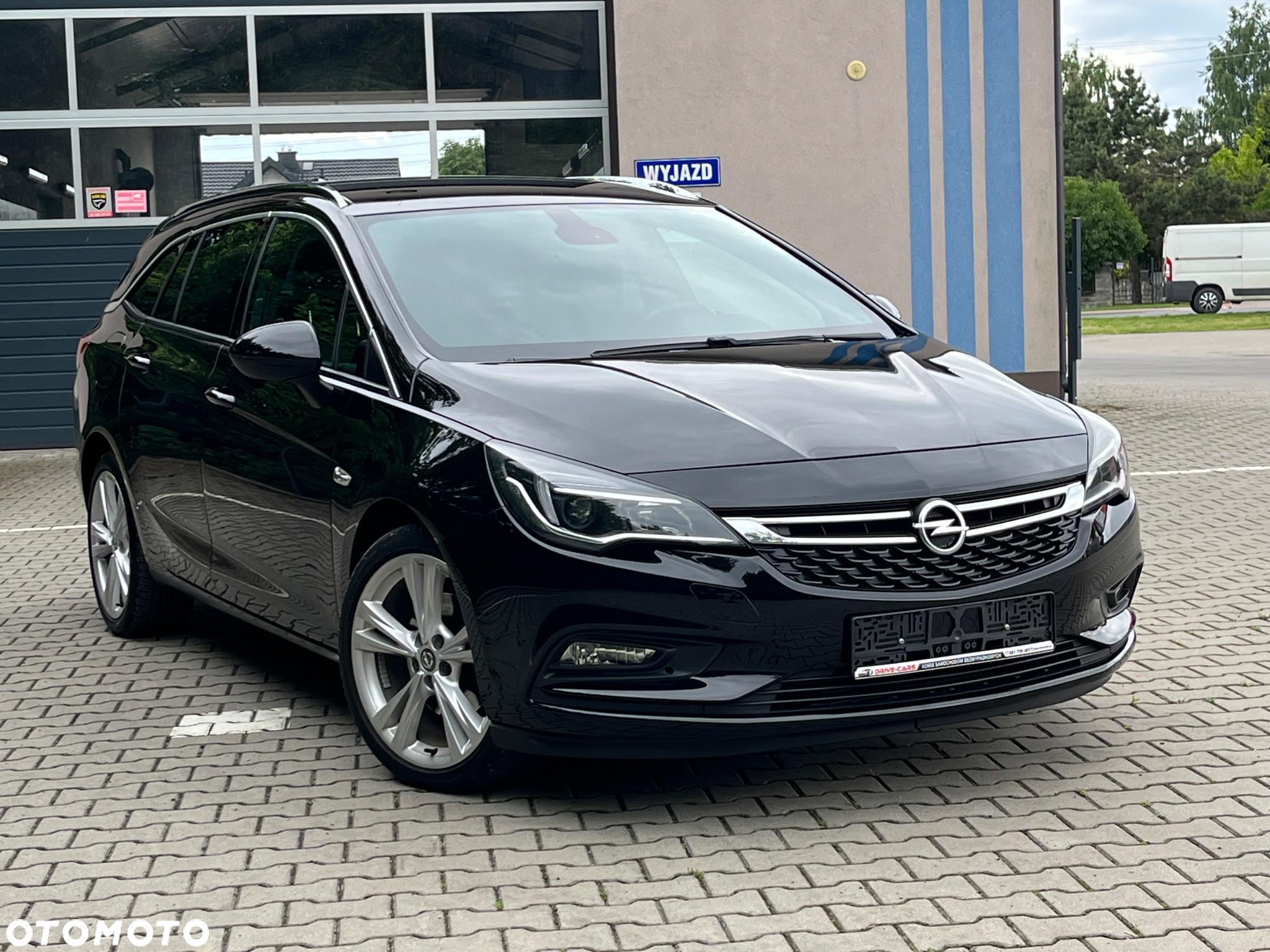 Opel Astra 1.6 Turbo Start/Stop Sports Tourer Innovation - 3