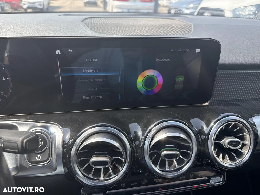 Mercedes-Benz GLB - 18