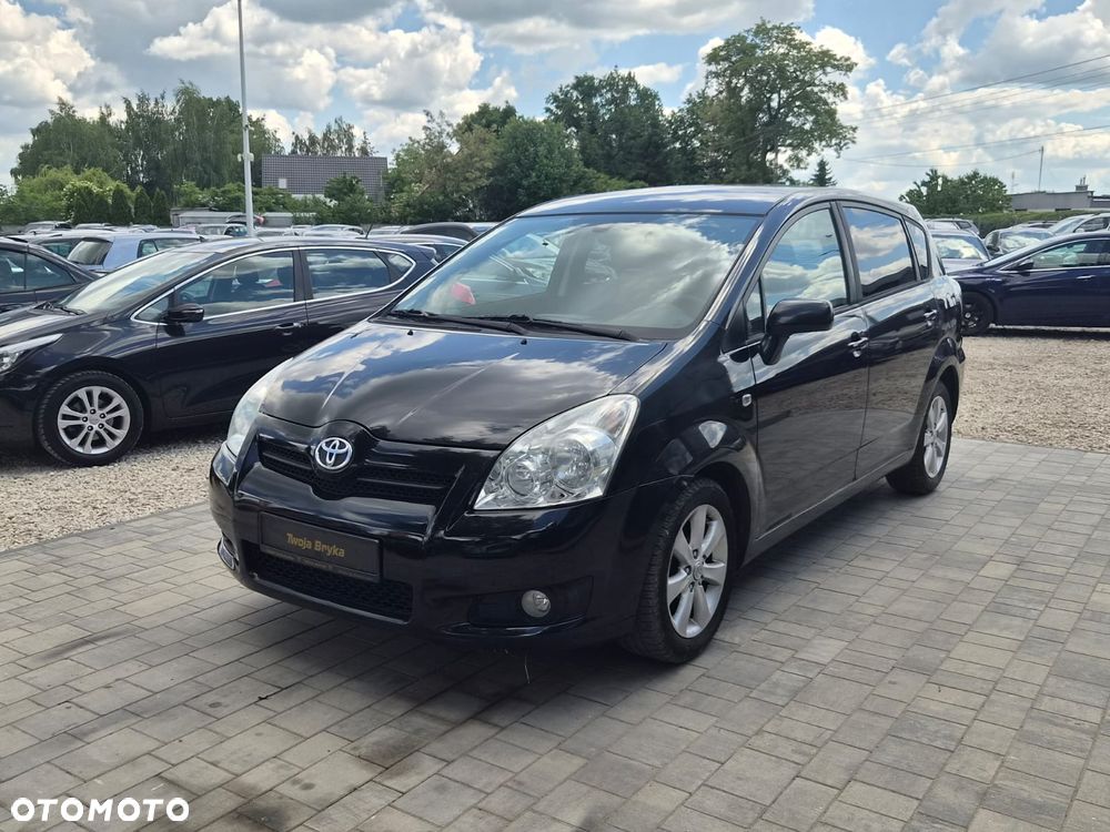 Toyota Corolla Verso 2.2 D-4D Prestige + - 8