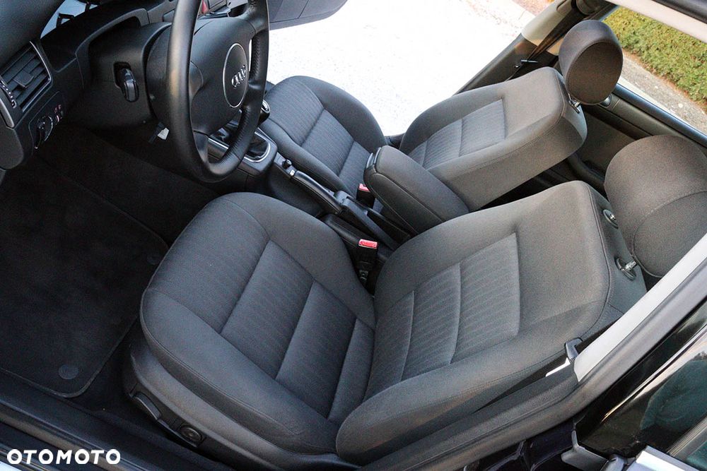 Audi A6 Avant 2.4 - 24