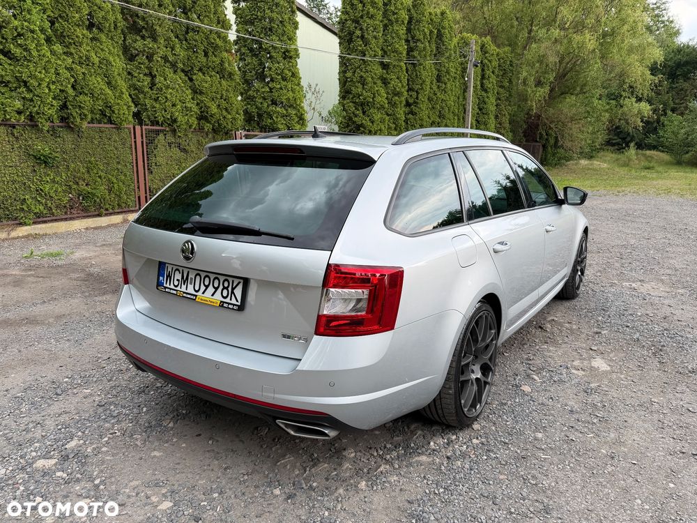 Skoda Octavia 2.0 TDI RS DSG - 9