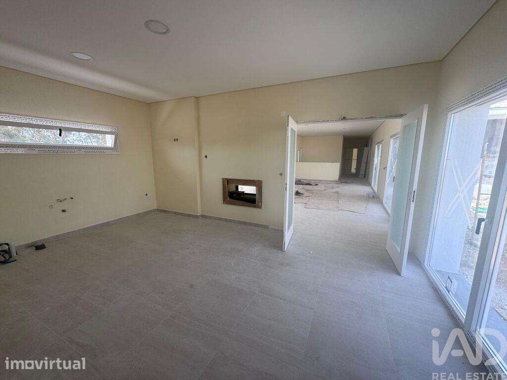 Casa / Villa T4 em Palmela de 322,00 m2 - Grande imagem: 4/12