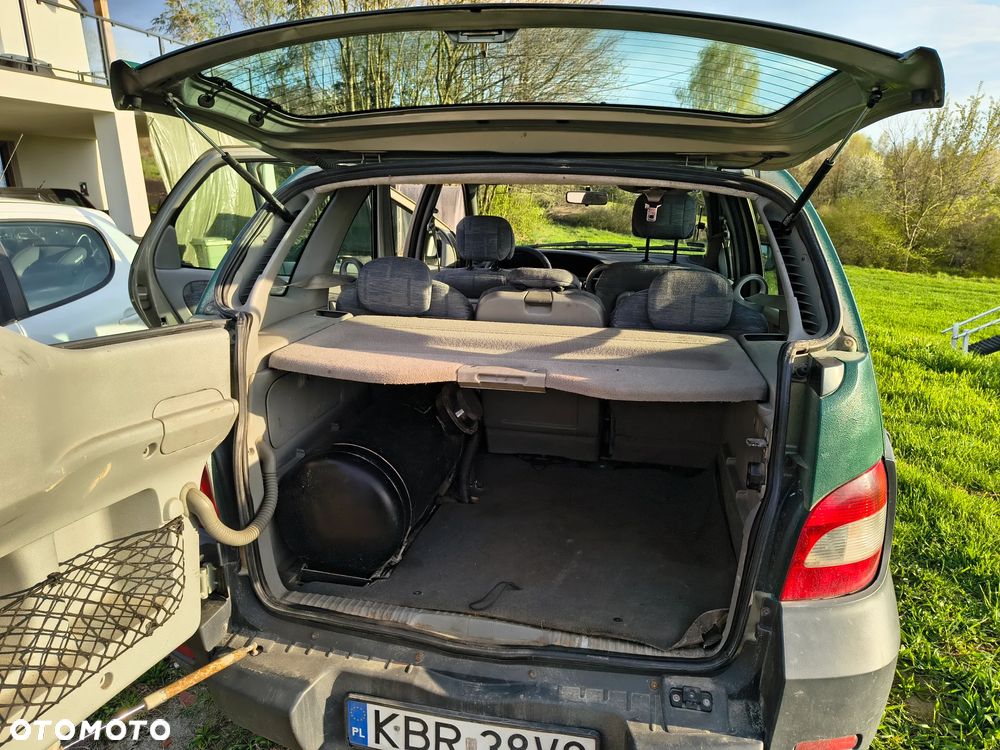 Renault Scenic RX4 - 9