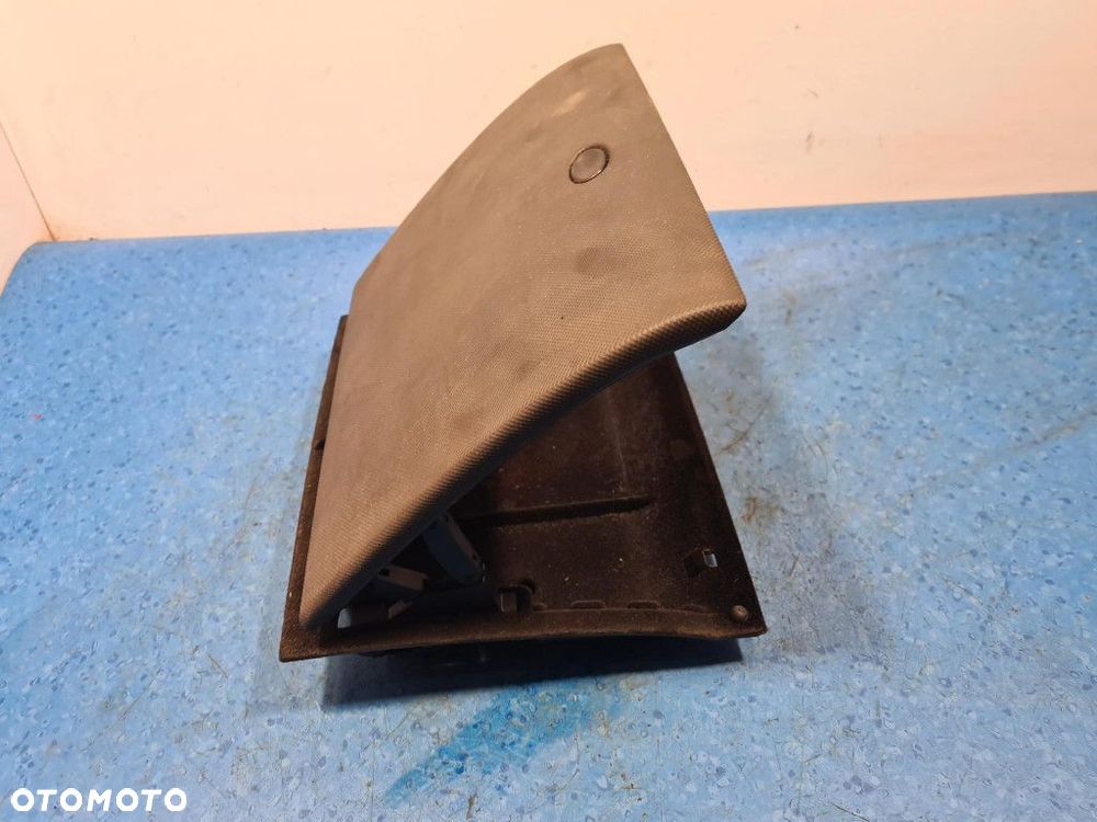 FORD GALAXY I SCHOWEK - 7