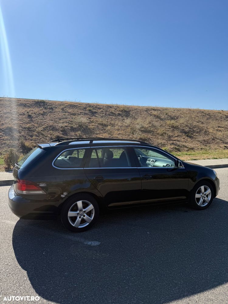 Volkswagen Golf - 2