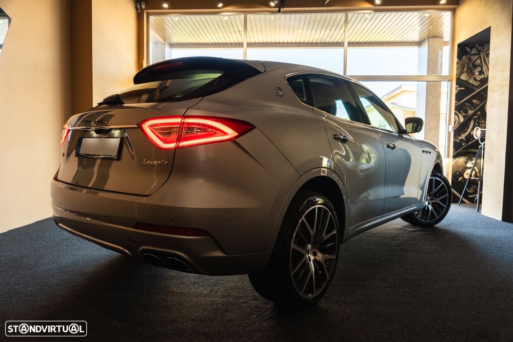 Maserati Levante S Q4 GranLusso - 3