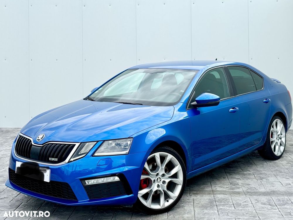 Skoda Octavia 2.0 TDI DSG RS - 1