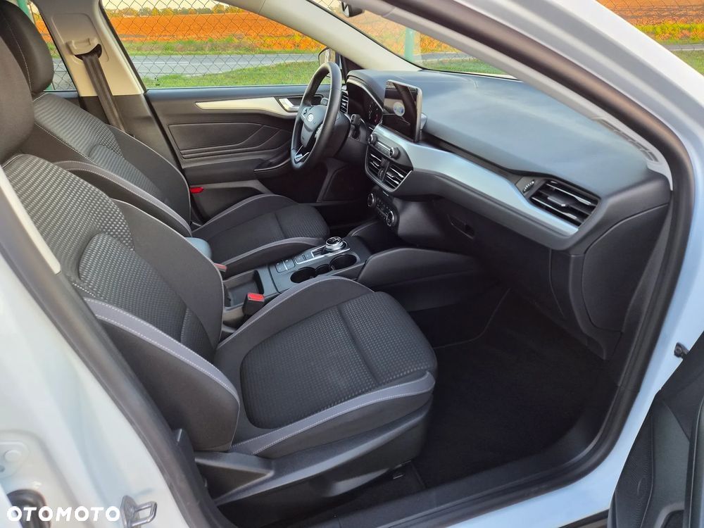 Ford Focus 1.0 EcoBoost Titanium - 10
