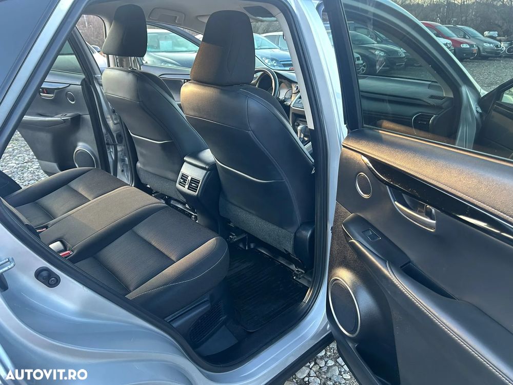 Lexus Seria NX 300h E-FOUR - 9