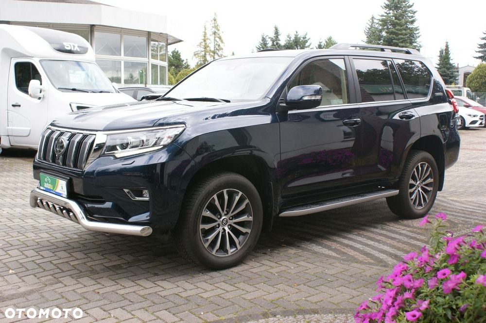 Toyota Land Cruiser - 4