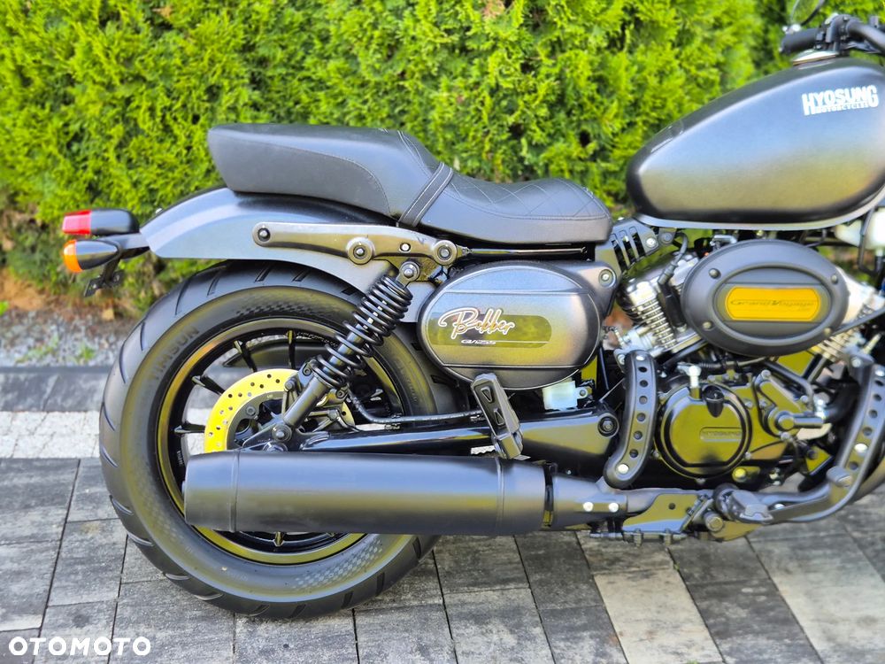 Hyosung GV - 8