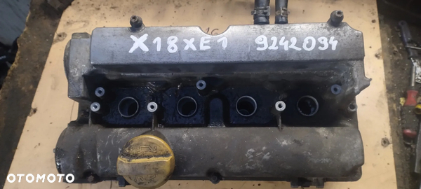OPEL 1,8 16V ASTRA z18xe  VECTRA ZAFIRA   X18XE1 glowica pokrywa wałki 9242094