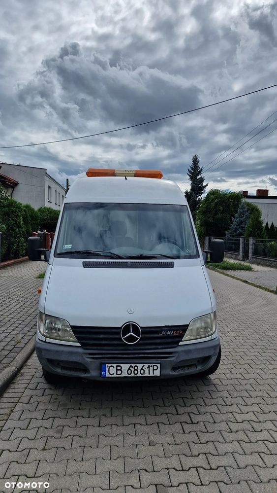 Mercedes-Benz Sprinter - 7