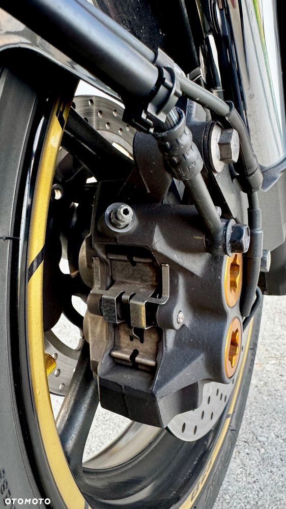 Yamaha FZ8 - 16