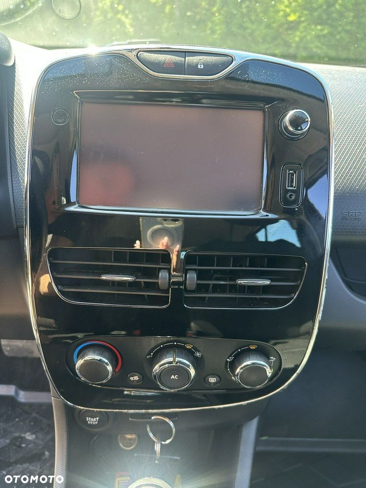 Renault Clio - 15
