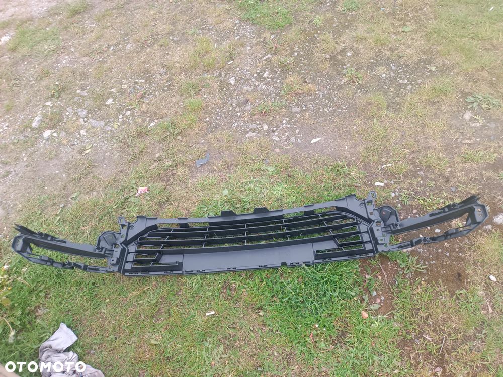 Kratka zderzaka przód przednia Clio 4 Nowa - 1