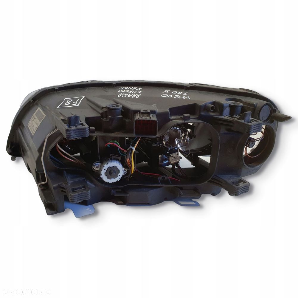PRZEDNIA LAMPA PRAWA PRZEDNI REFLEKTOR Volvo V70 III XC70 XENON 31214348 - 16