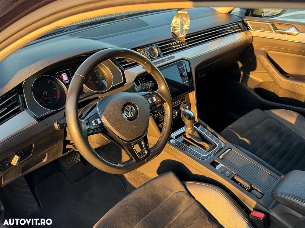 Volkswagen Passat Variant 2.0 TDI SCR 4Motion DSG Highline - 5