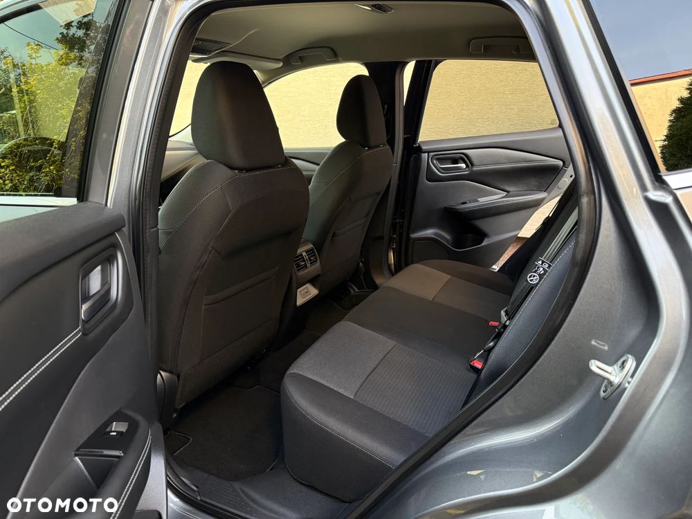 Nissan Qashqai 1.3 DIG-T N-Connecta DCT - 21