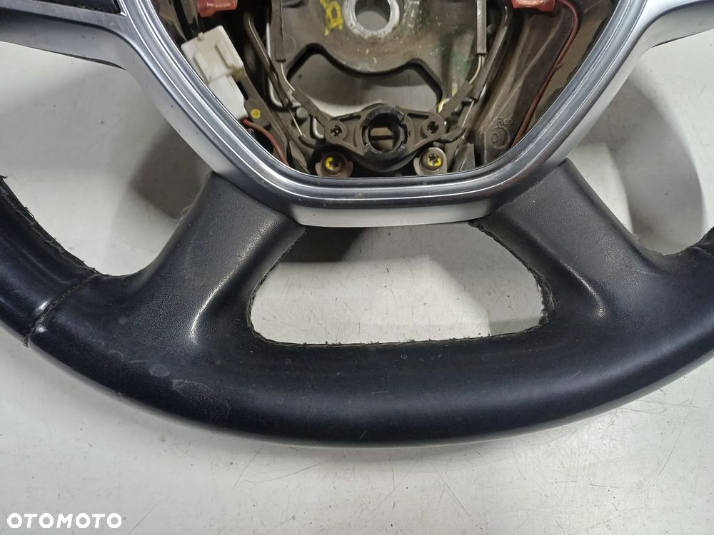 Kierownica skora dacia duster I lift - 8