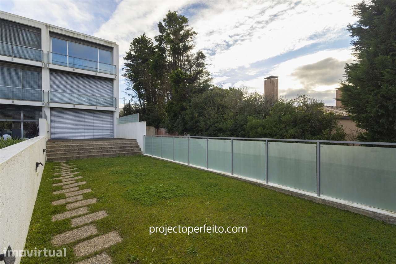 Moradia T3 em Condomínio Fechado com piscina - Grande imagem: 3/31