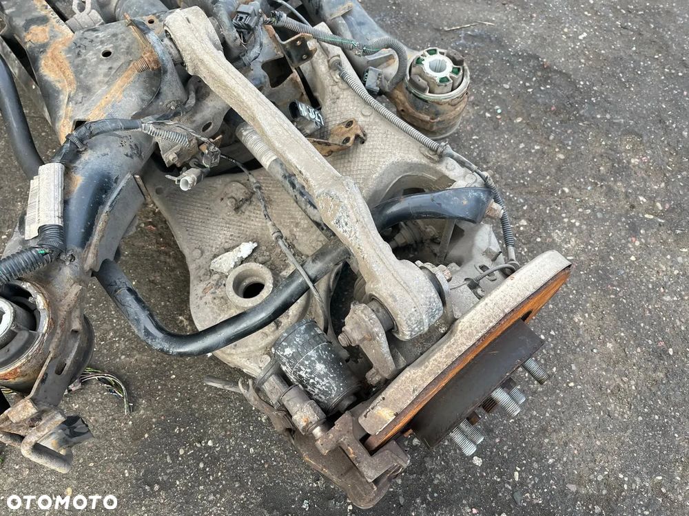 Zawieszenie tylne lewe tarcza zacisk wahacze półoś Land Rover Discovery Sport L550 - 3