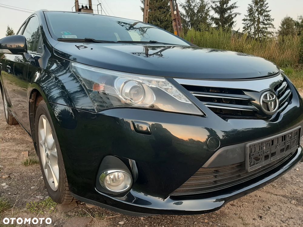 Toyota Avensis 1.8 Premium MS - 1