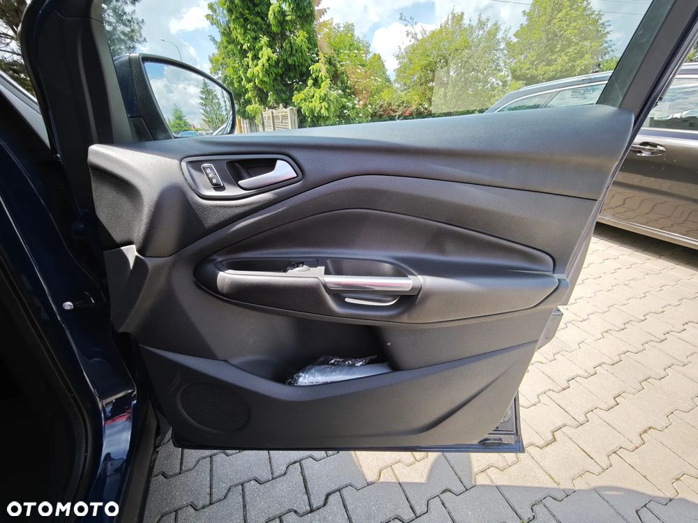 Ford Kuga S 2.0 TDCi 4x4 Editionsmodell - 37