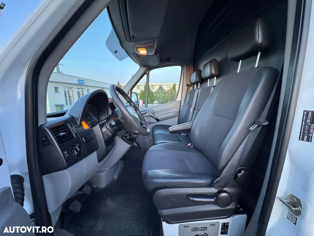 Mercedes-Benz Sprinter - 20