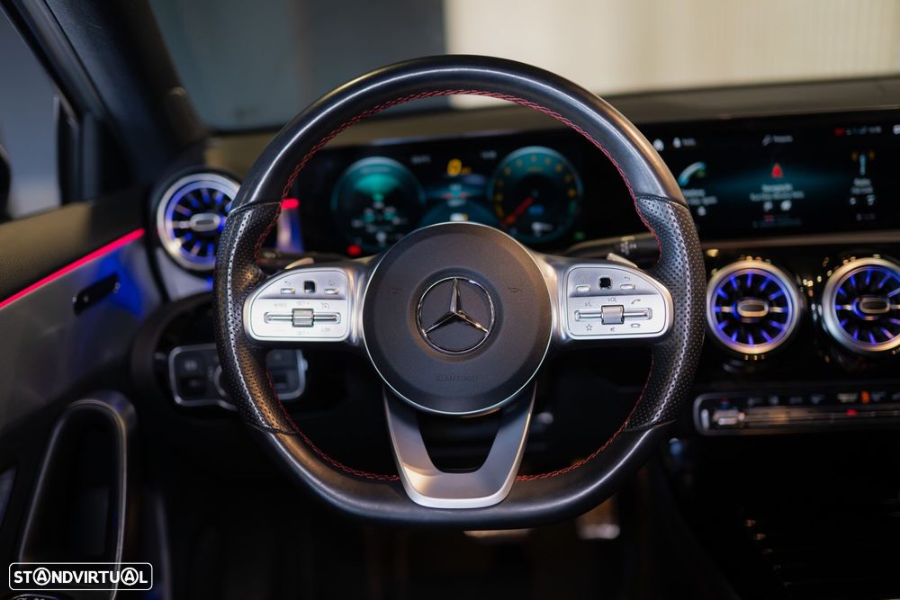 Mercedes-Benz A 200 Limousine AMG Line Aut. - 11