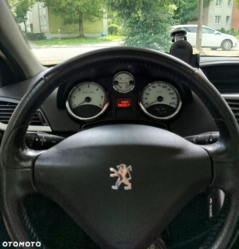 Peugeot 207 1.6 HDi - 8