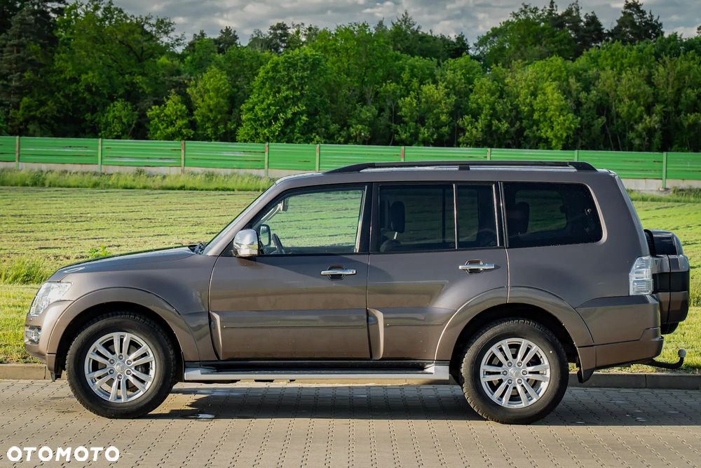 Mitsubishi Pajero - 3