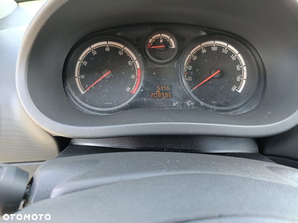 Opel Corsa - 10
