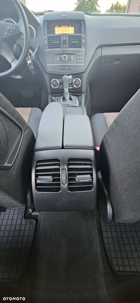 Mercedes-Benz Klasa C 200 7G-TRONIC Avantgarde Edition - 13