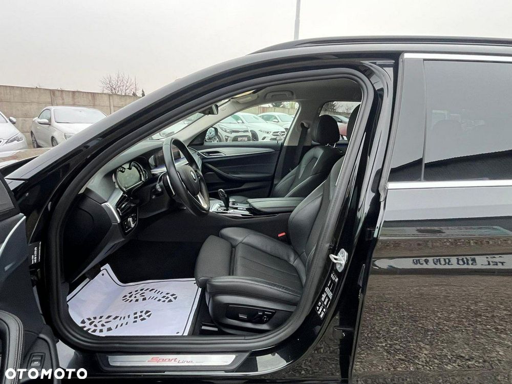 BMW Seria 5 530i xDrive GPF Sport Line sport - 7