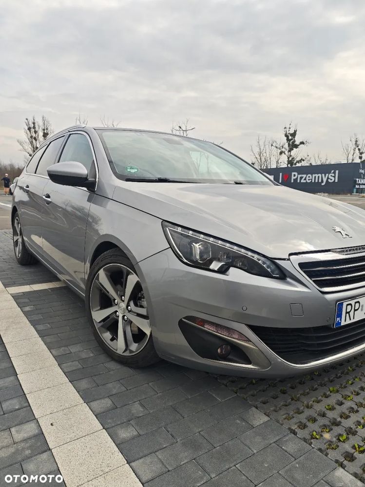 Peugeot 308 2.0 Blue HDi Allure S&S - 11