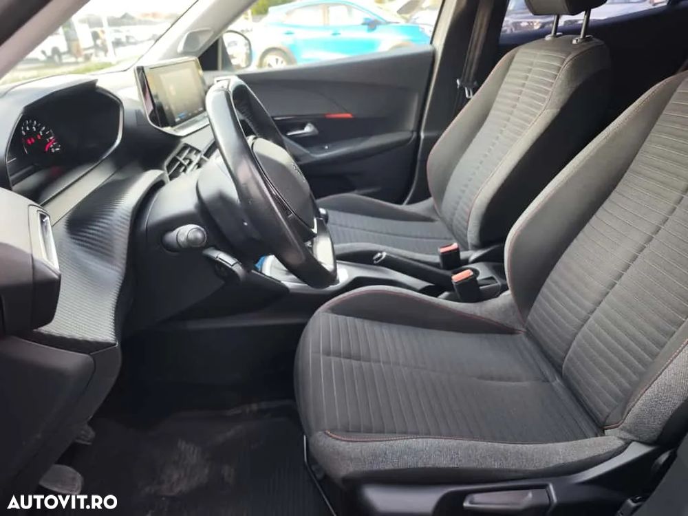 Peugeot 2008 1.5 BlueHDI FAP Allure - 11