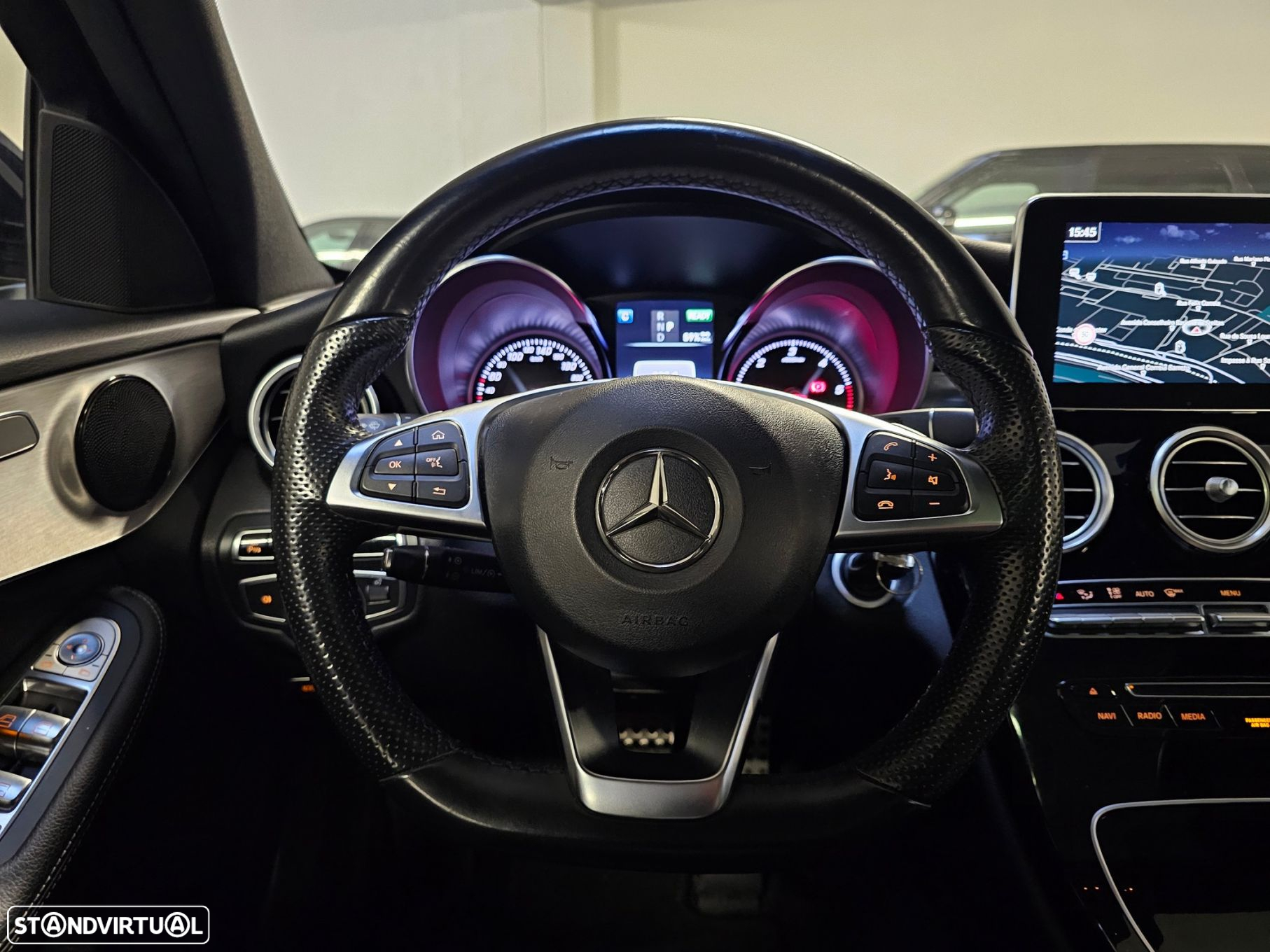 Mercedes-Benz C 300 h AMG Line - 13