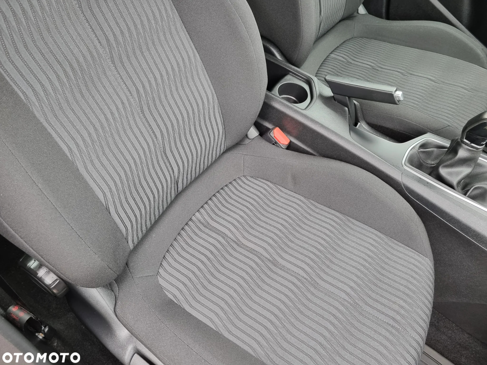Peugeot 308 1.2 PureTech Access EU6 - 10