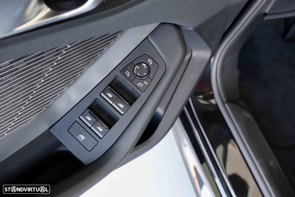 BMW 116 Pack Desportivo M - 12