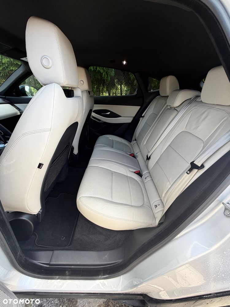 Jaguar E-Pace P300 AWD R-Dynamic S - 17