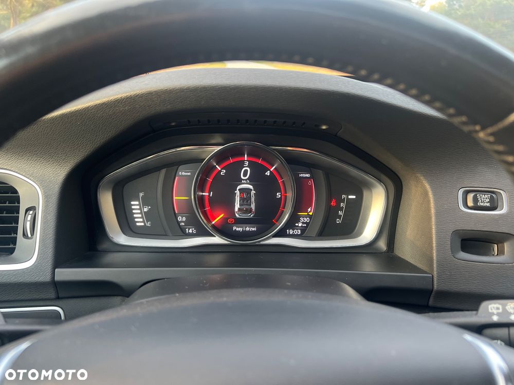 Volvo V60 D6 AWD Plug-in Hybrid Summum - 13