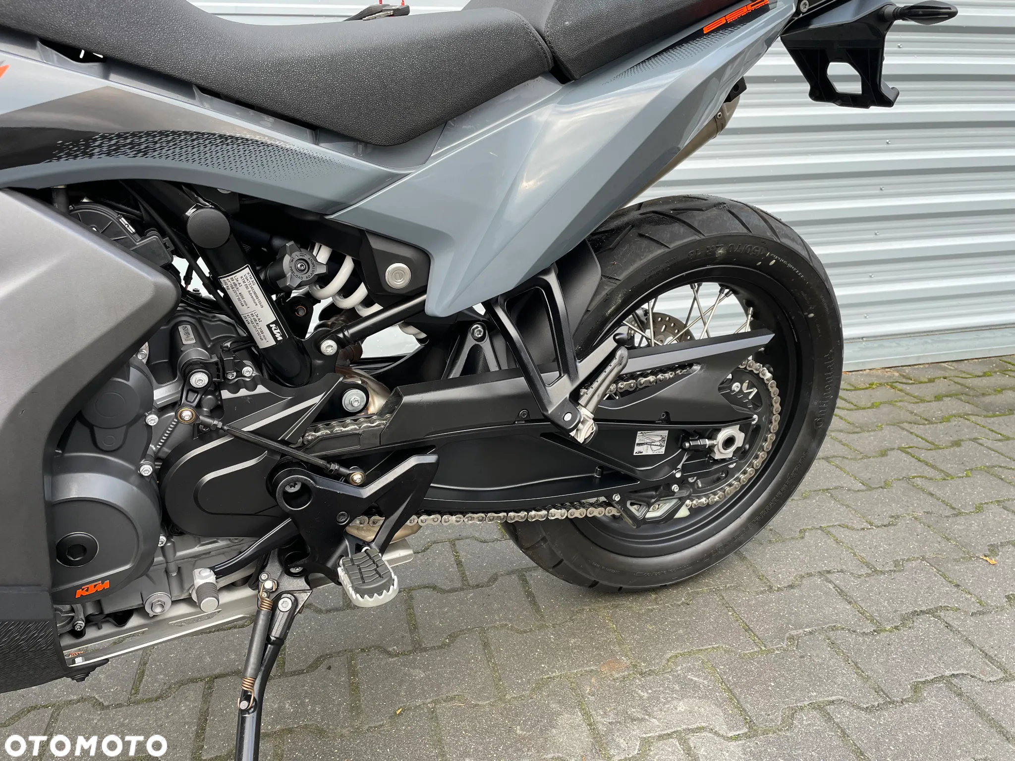 KTM Adventure - 16