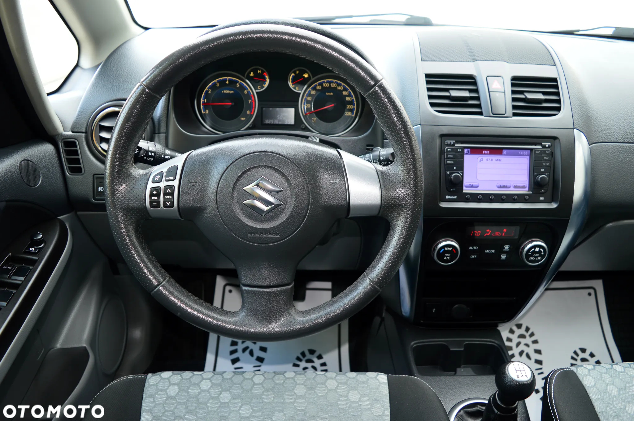 Suzuki SX4 - 15