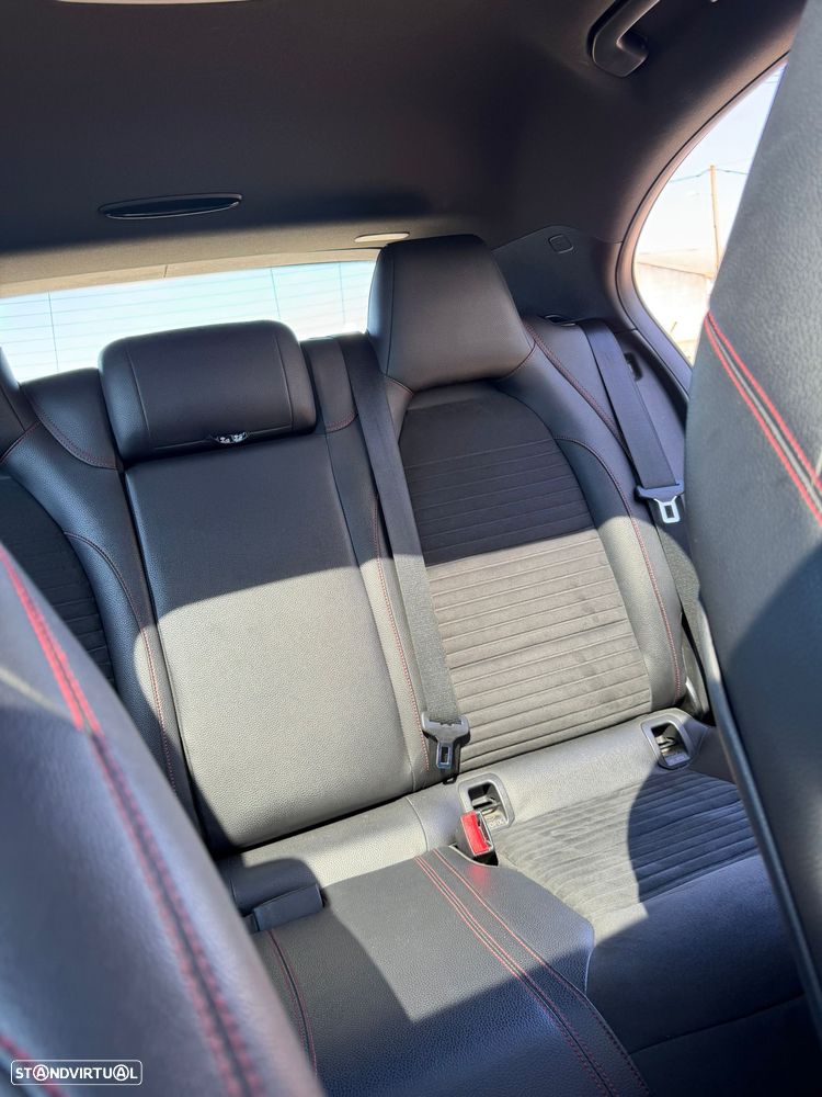 Mercedes-Benz A 180 CDI 7G-DCT AMG Line - 15