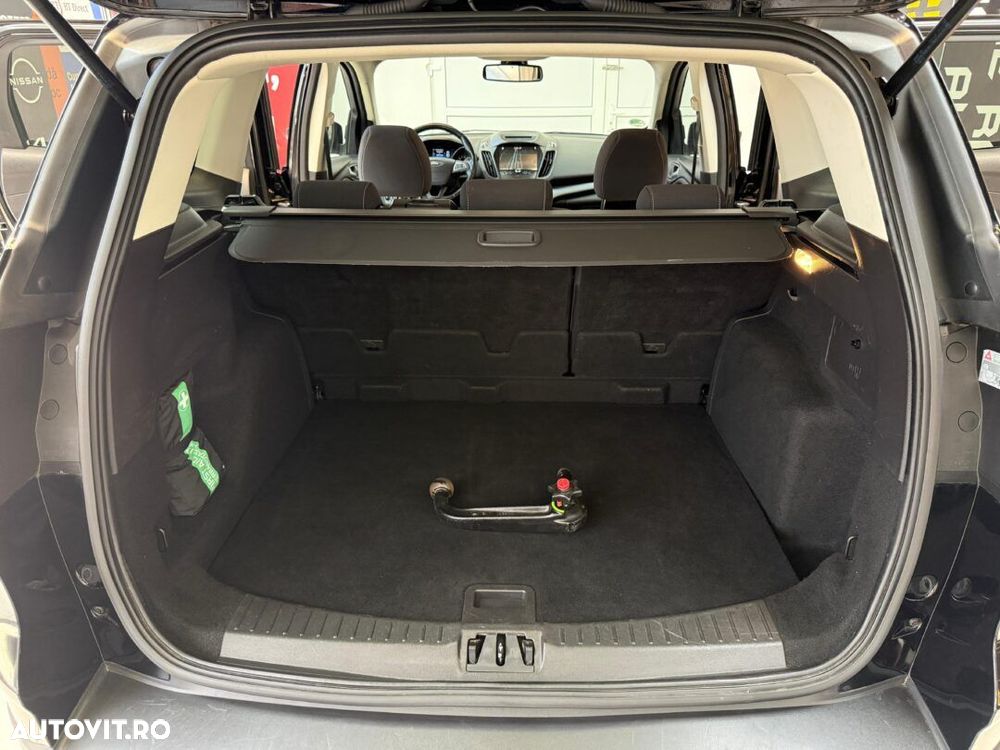 Ford Kuga - 17