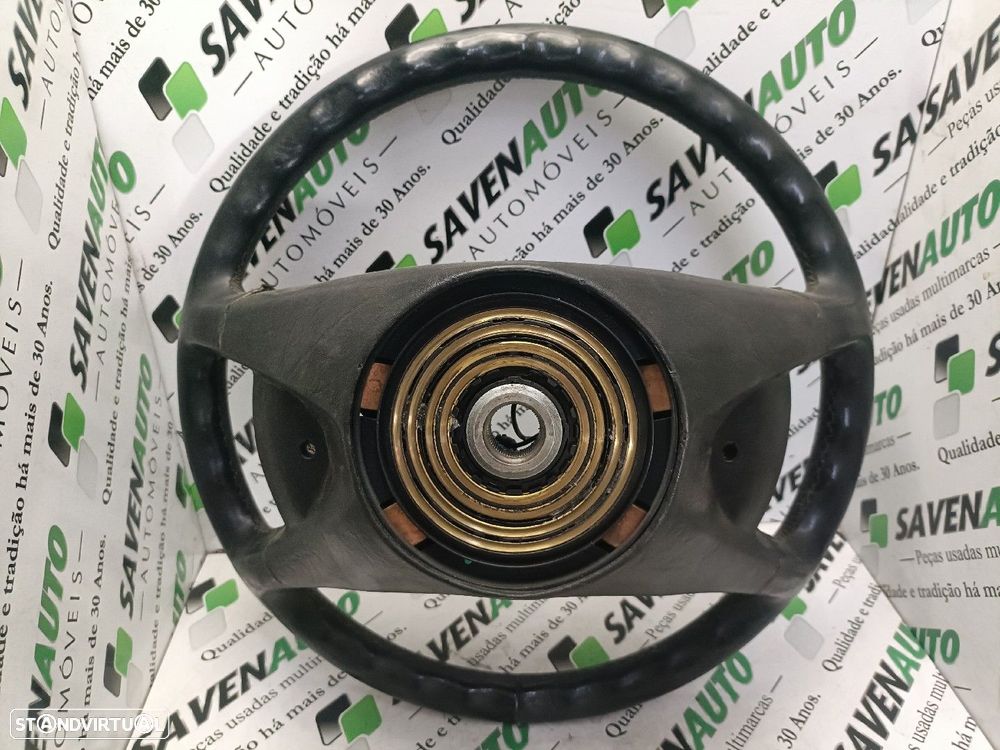 Volante Mercedes-Benz E-Class (W124) - 2