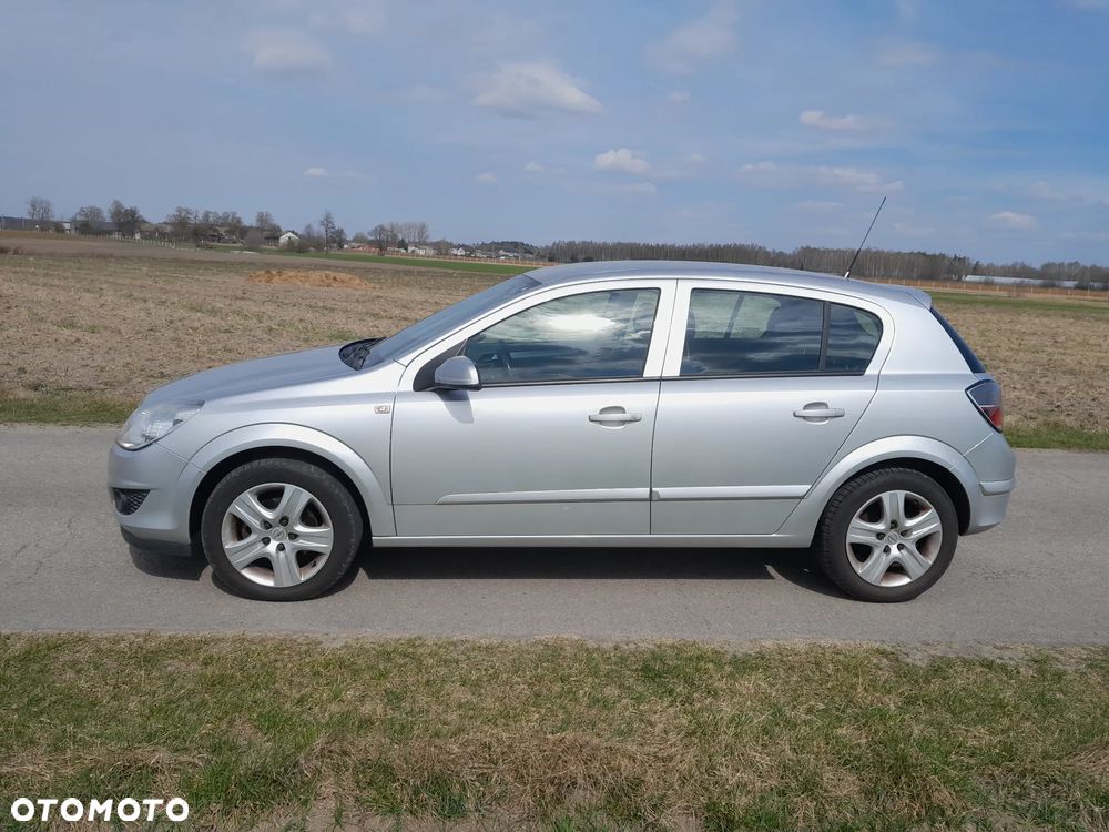 Opel Astra 1.8 Edition Plus - 21