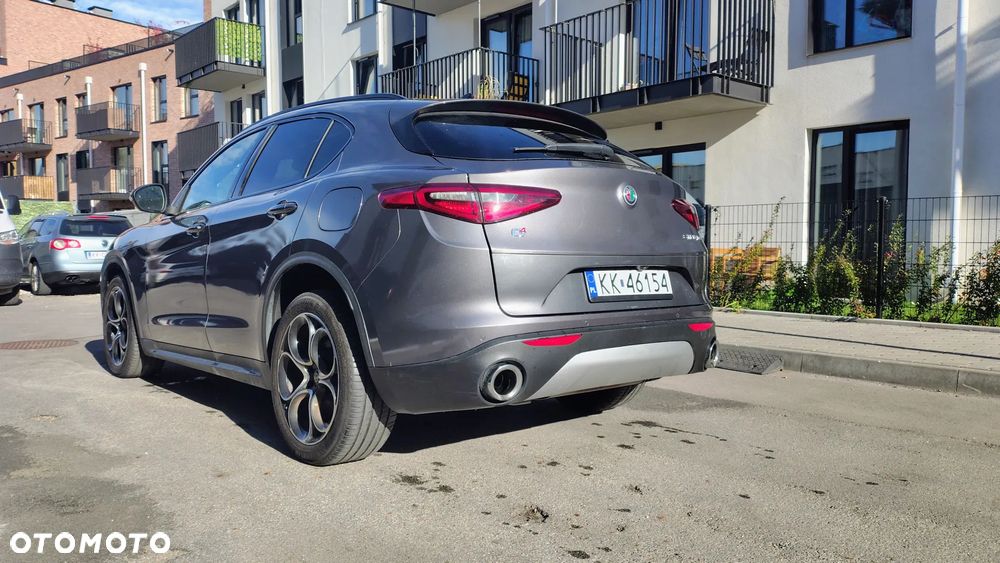 Alfa Romeo Stelvio - 3