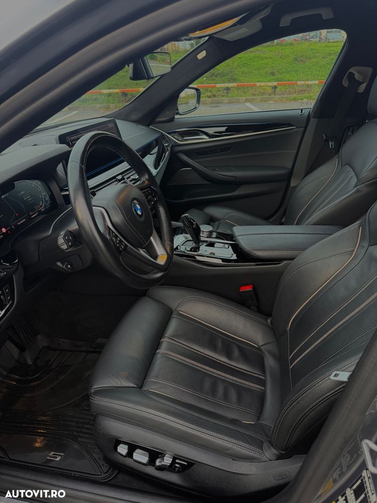 BMW Seria 5 530e Aut. - 8